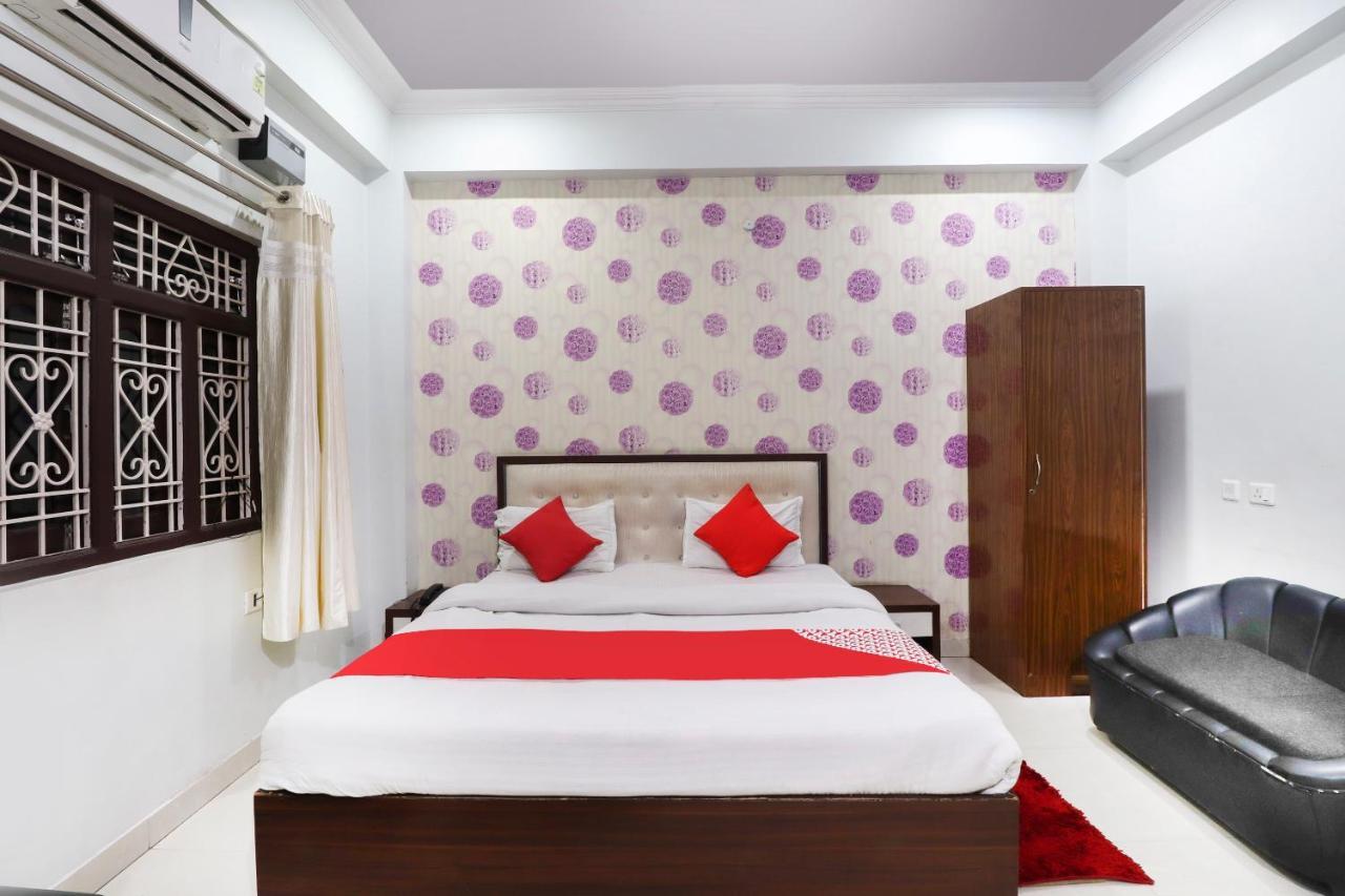 Oyo 70489 Hotel Tajvar Siwan ภายนอก รูปภาพ